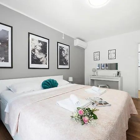 Apartment Ancora With Private Pool - Happy