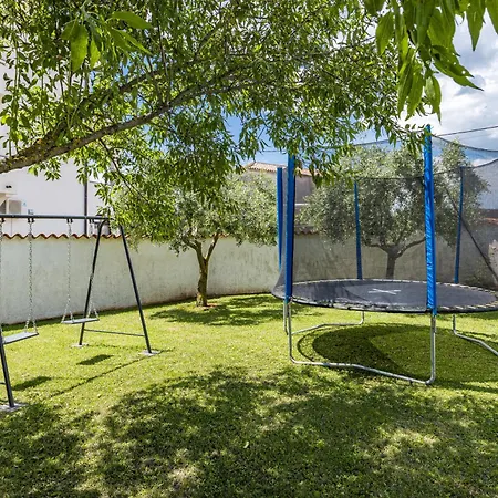 Ancora With Private Pool - Happy Apartamento